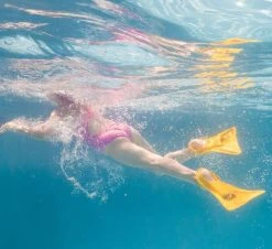 Palmes Courtes Pour Juniors FISHTAIL 2 FINS FINIS (22-29) -Boutique Finis 1.05.059.37b